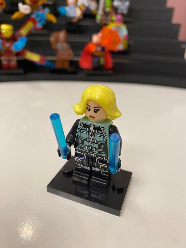 Lego Marvel Black Widow Minifigürü - 5