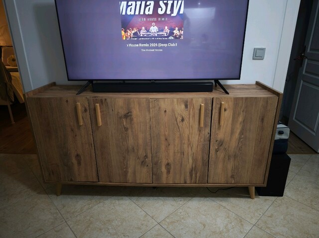 konsol tv ünitesi