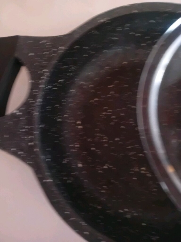 20 cm en 5 cm derınlık granıt sahan az temız kullanıldı bellı zaten - 3