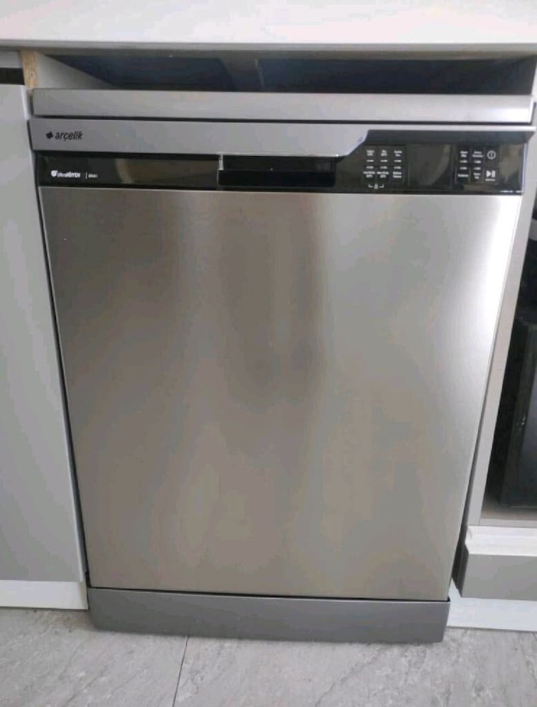 Beyaz eşya ve koltuk takımı - 9