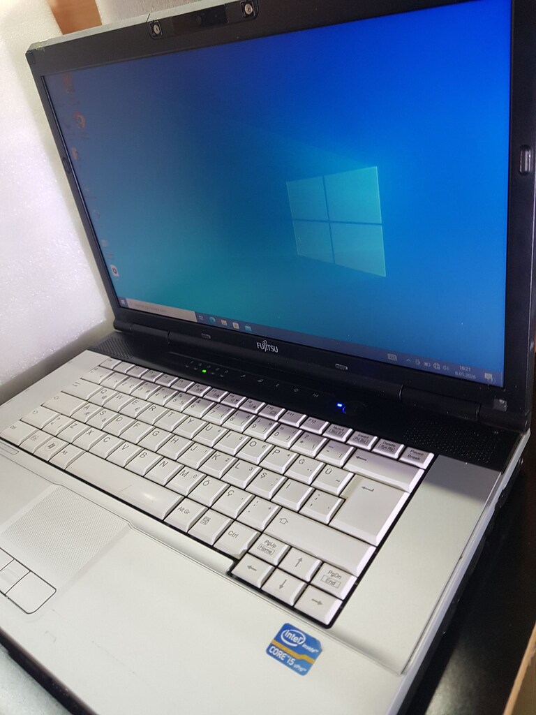 Fujitsu LIFEBOOK E sersi İ5 Temiz Kullanılmış 240 SSD Hızlı Seri - 3