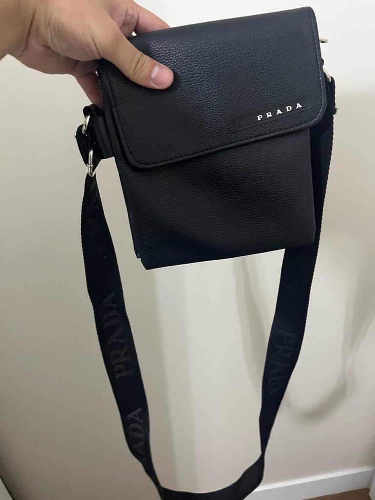 Prada unısex omuz çantası