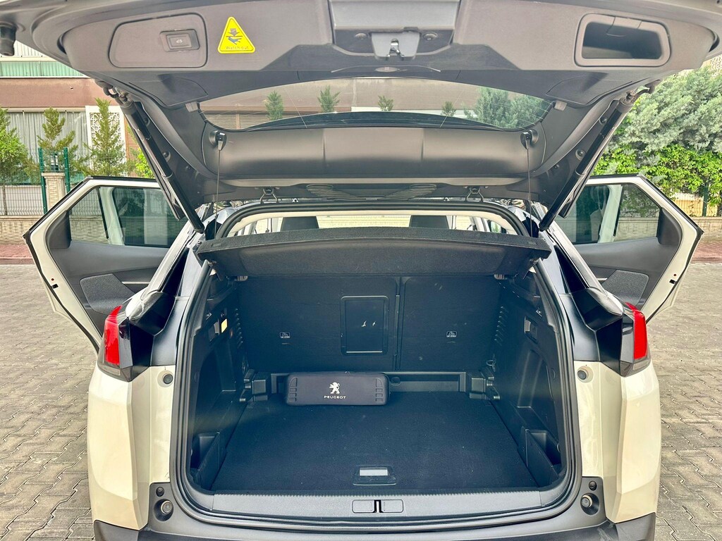 Peugeot 3008 2019 - 6