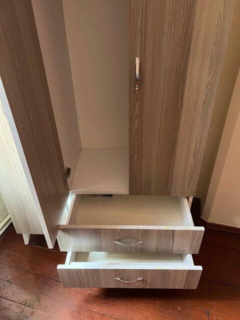 3 kapaklı gardrop