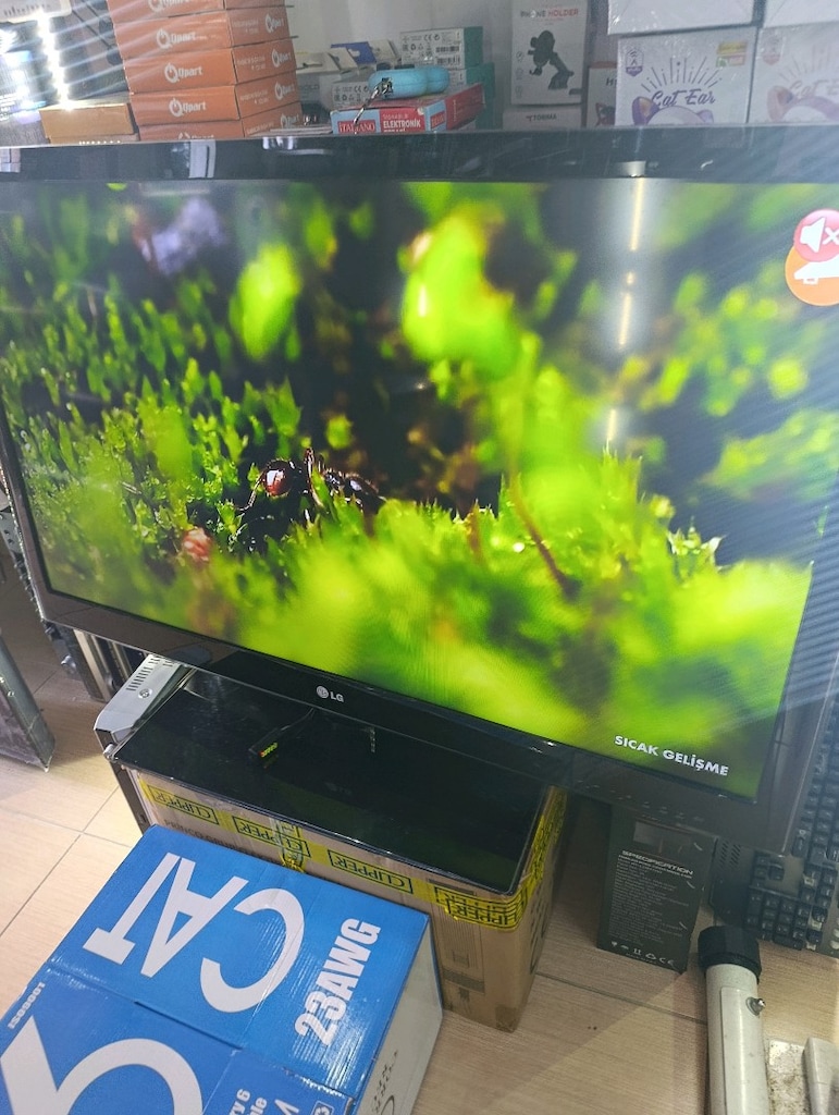LG 106 ekran LED TV açıklamayı okuyun - 8