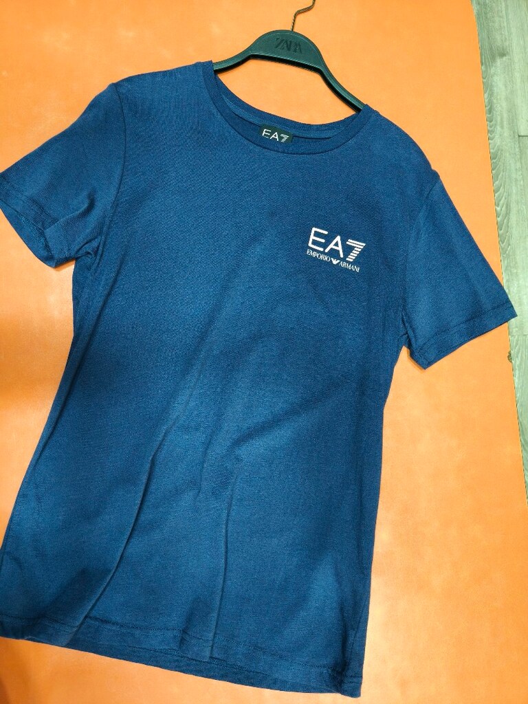 Armani Tshirt