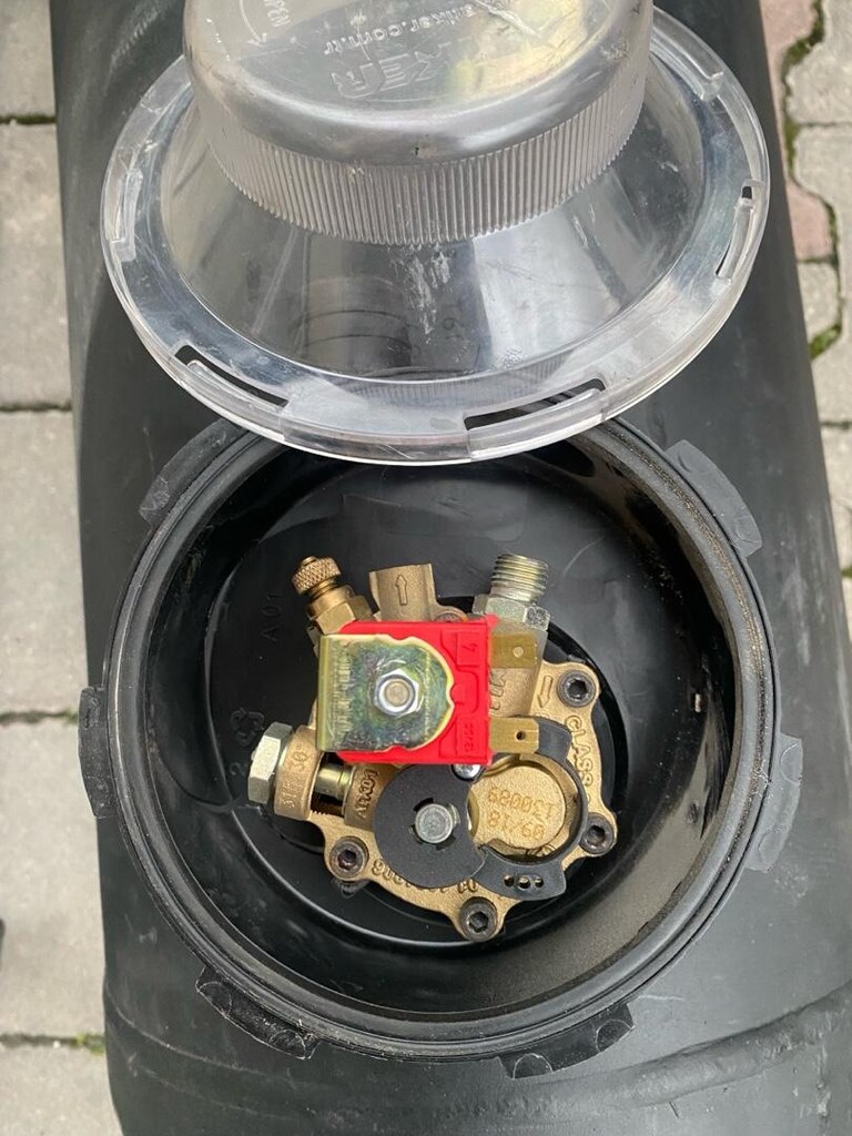 ATİKER SİLİNDİR LPG TANKI 3 YIL VAR BİTMESİNE HERŞEYİ ÜSTÜNDE VERİLECE - 3