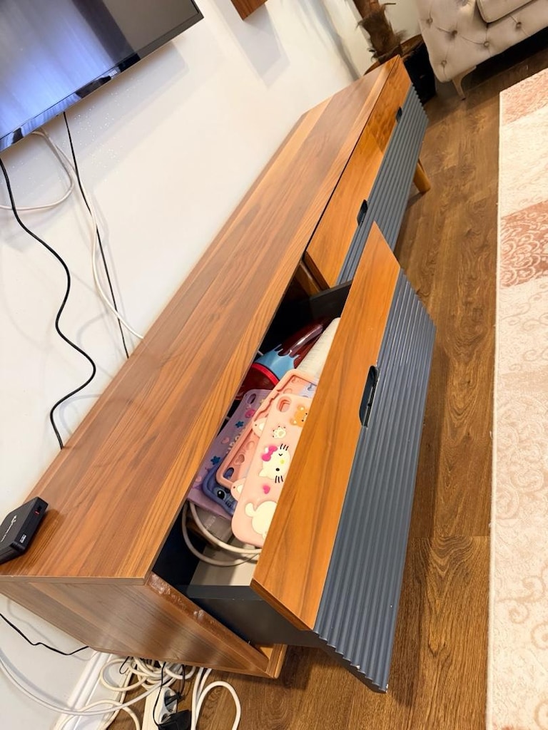 Satılık Modern TV Ünitesi + Konsol + 2 duvar Dolabı (ceviz, antrasit) - 5