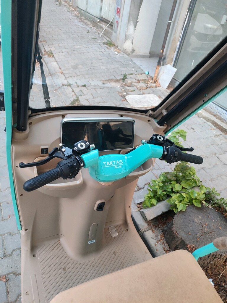 elektrikli motor( 3 tekerlekli) 3 kişilik - 3