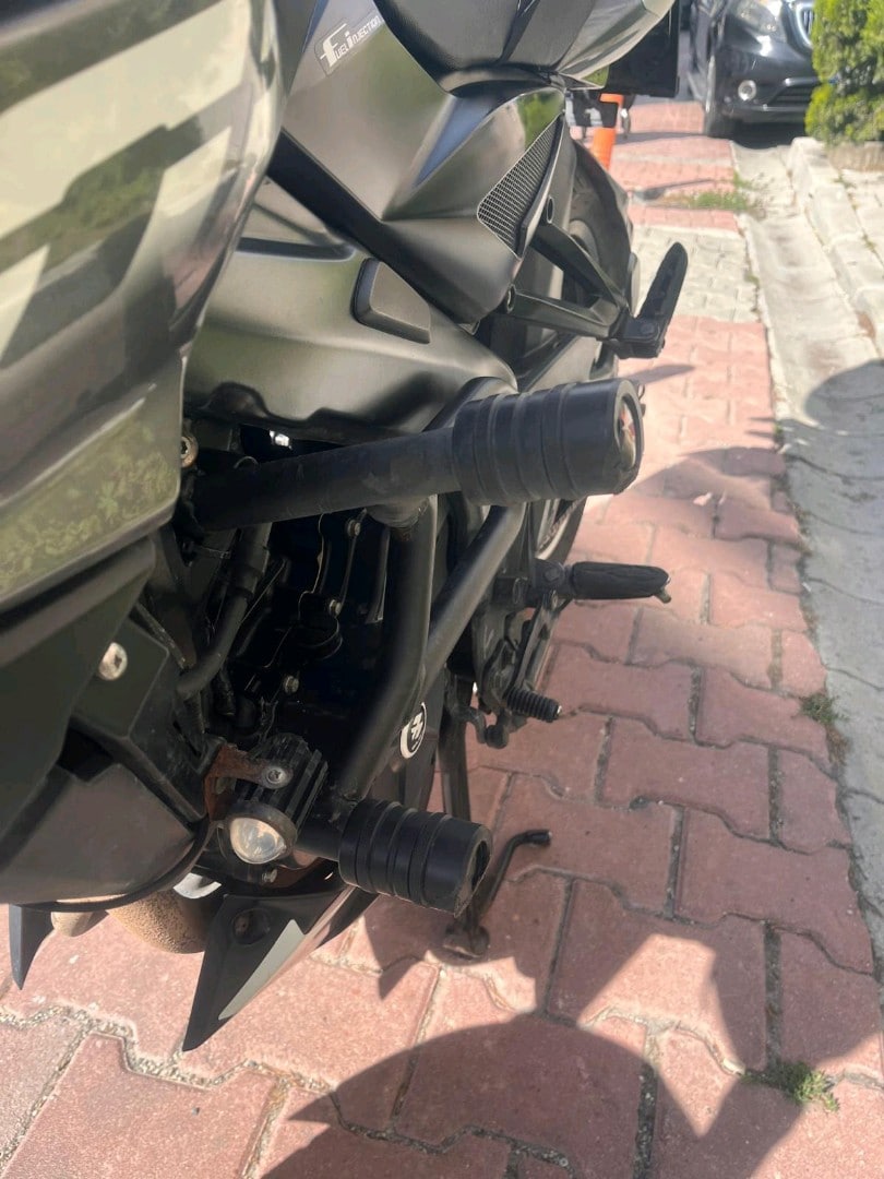pulsar 200ns abs - 10