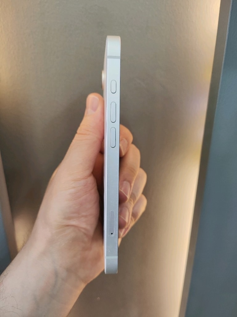 8 AY GARANTİLİ FATURALI İPHONE 16E 128 GB PİL 89 - 4