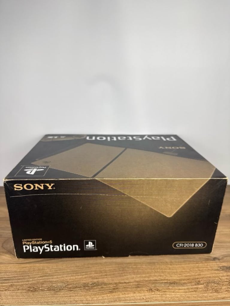 PLAYSTATION 5 30. YIL LIMITED EDITION SIFIR ÜRÜN KAPALI KUTUSUNDA - 5