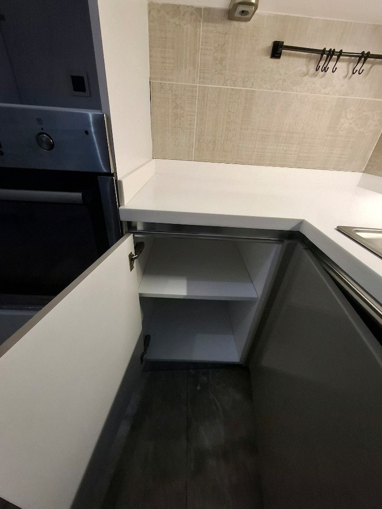 İki banyo dolap takımı ve mutfak dolabı set - 20