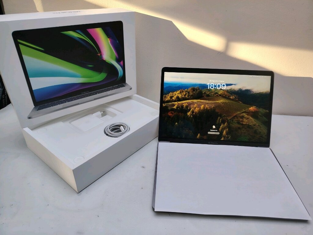 MACBOOK PRO M2 8GB RAM 256GB SSD PİL DEVRİ SADECE 34 TOUCBARLI - 6