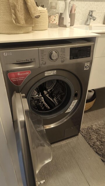 LG F2J5TNP7S 8kg Inverter Direct Drive Çamaşır Makinesi