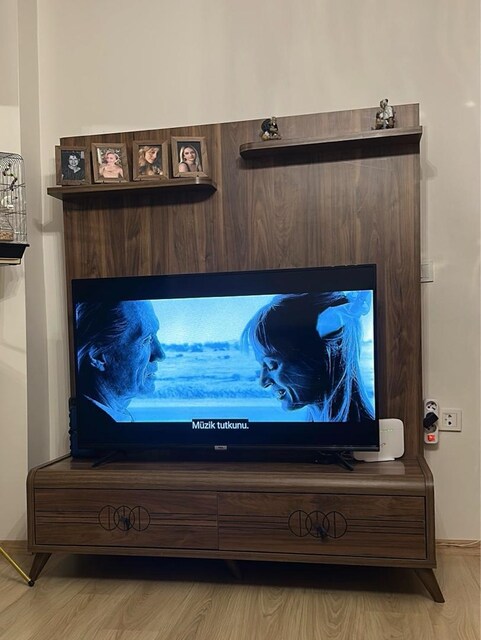 Tv ünitesi + orta sehpa