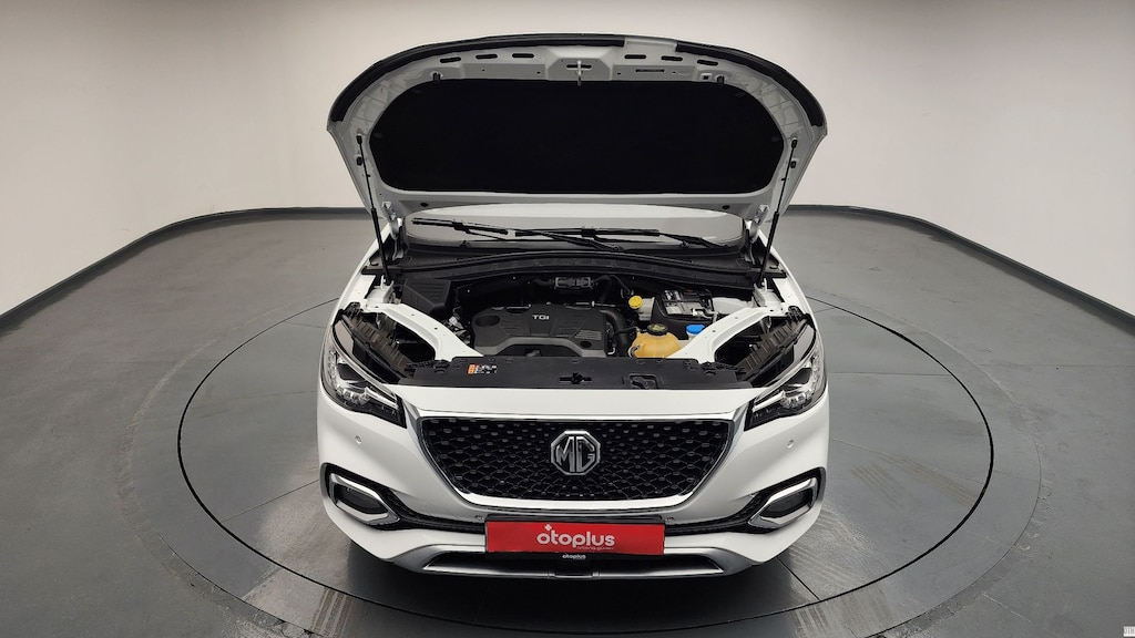 HS LUXURY 1.5T AT - 17
