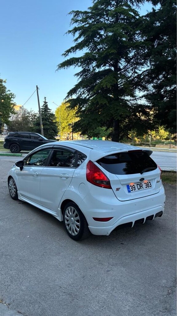 Ford Fiesta - 3