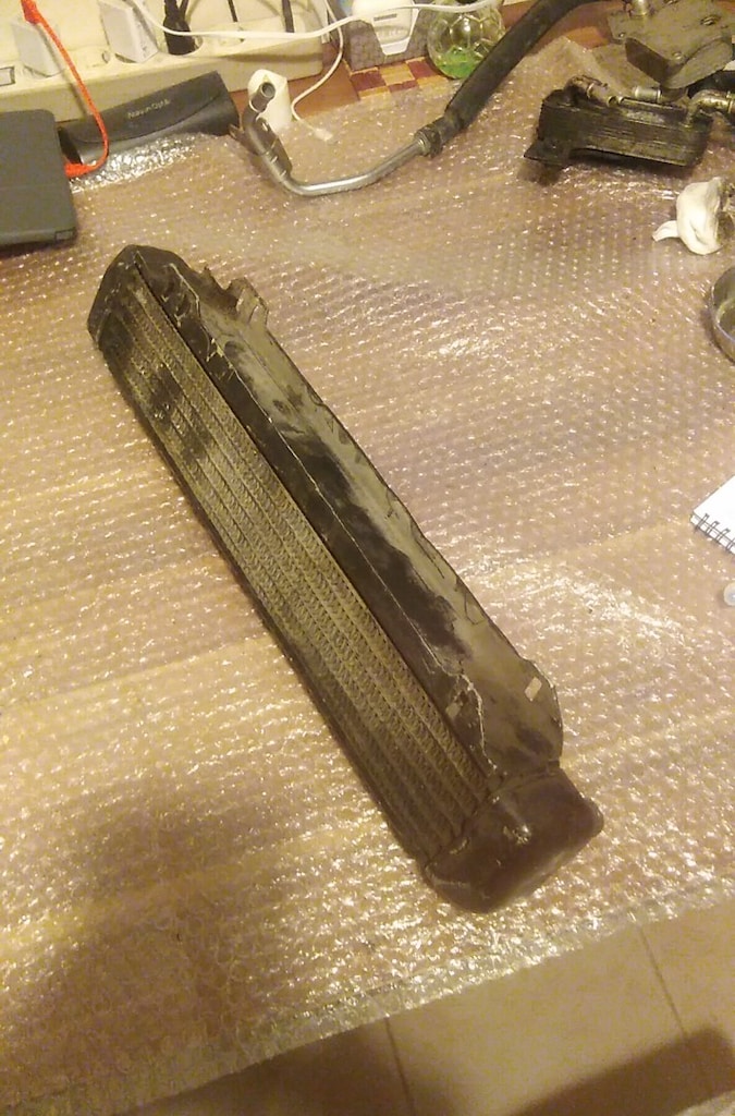 MERCEDES W116 YAĞ RADYATÖR SOĞUTUCU - 4