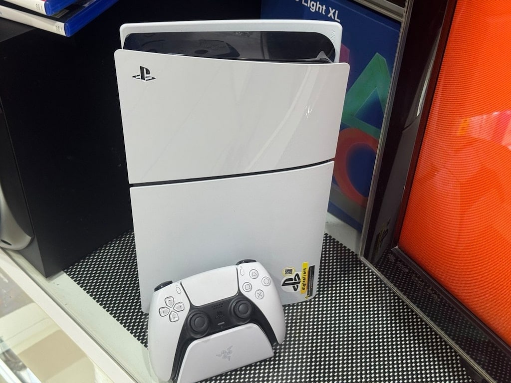 Playstation 5 Slim Kasa · Garantili Tek Kol PS5 · DIGITAL ART · Konsol - 2
