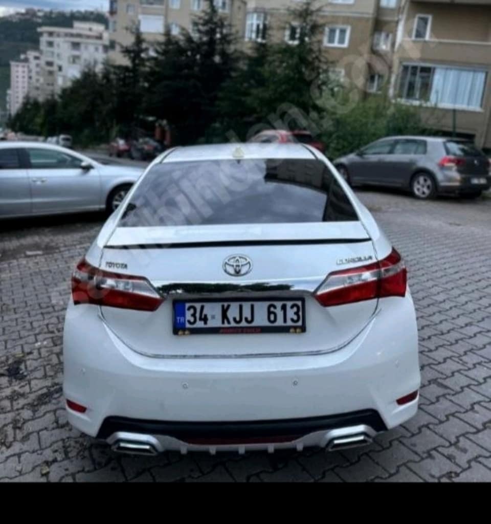 Beyaz Toyota Otomobil - 2