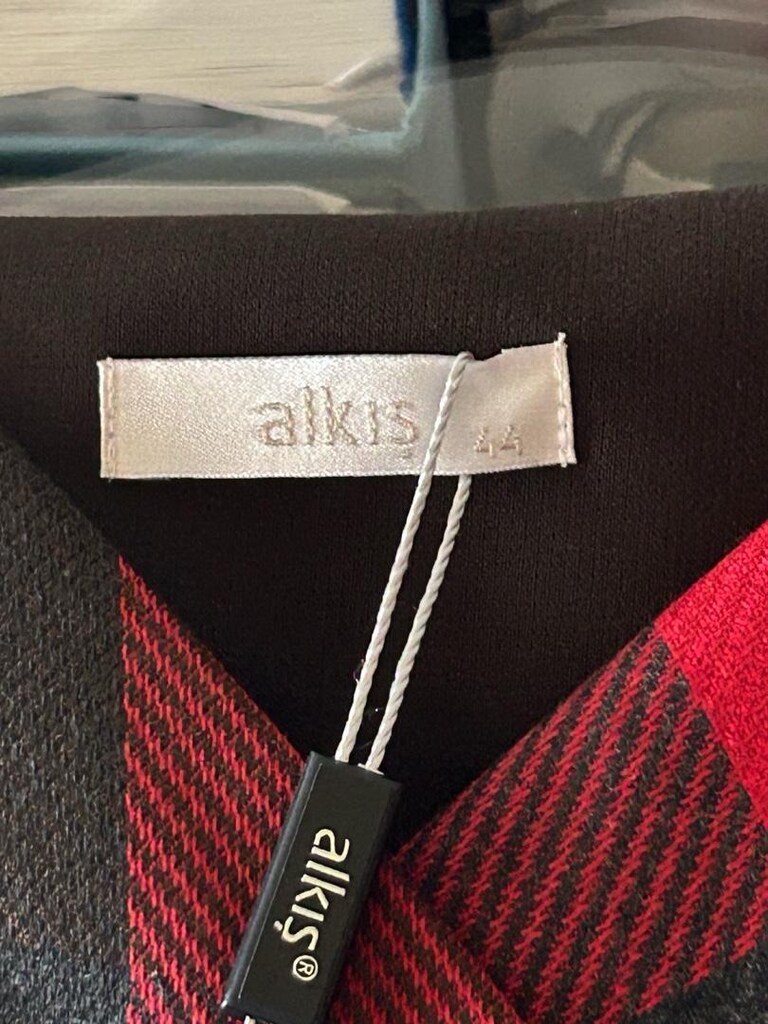 Kullanılmamış 44 beden dar kalıp bordo gri geometrik desen broşlu yaka - 6