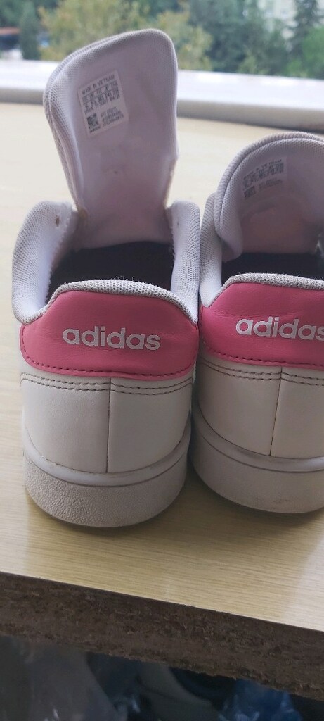 Giyilmiş Orjinal Adidas Yürüyüş ve Spor Ayakkabısı 38,5 Numara - 3