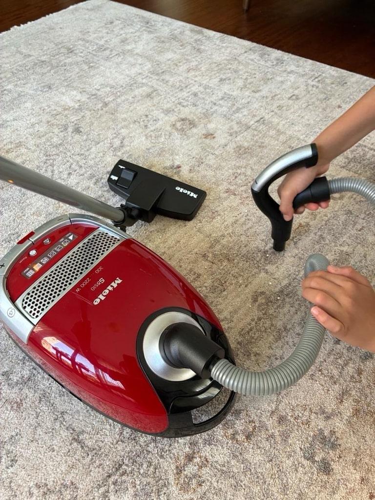 Miele oyuncak elektrikli süpürge - 2