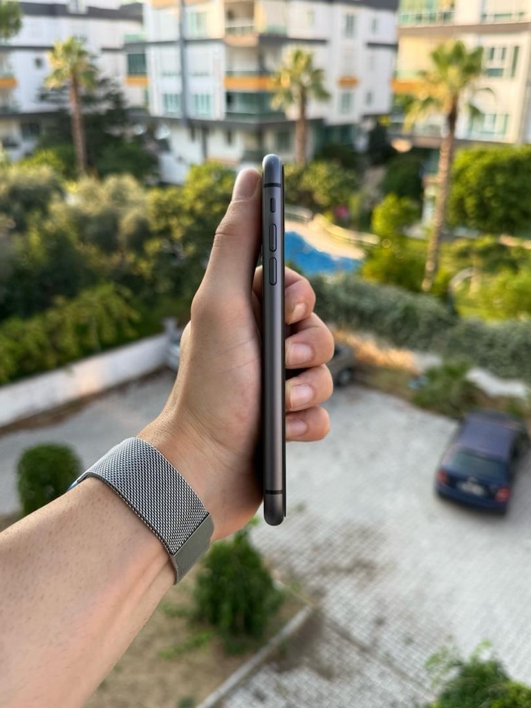 İPhone 11 64GB Hatasız - 2