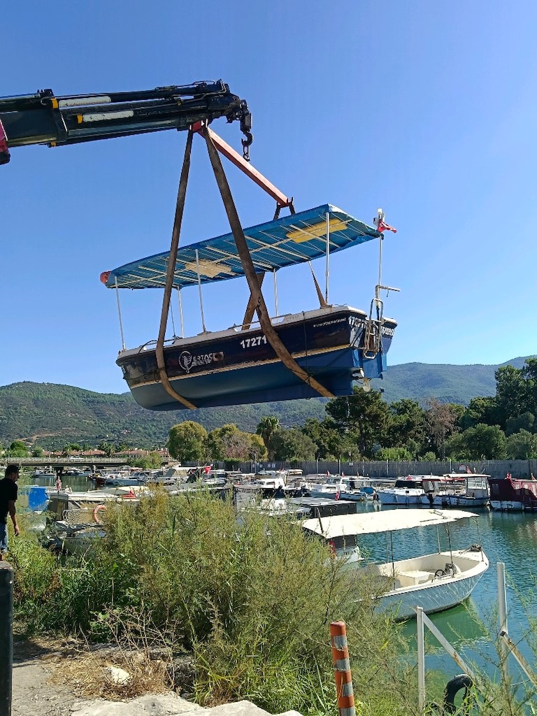 sorunsuz evraklı tekne yeni bakımlı - 3
