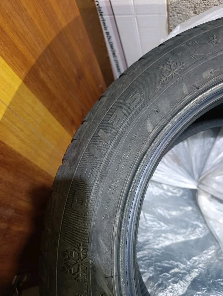 Petlas kışlık lastik 215/55/R16 - 3