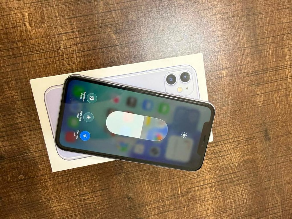 İPHONE 11 64 GB - 8