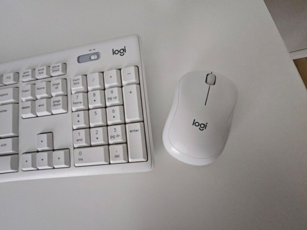 Logitech MK295 Silent Kablosuz Klavye&Mouse Seti-Çiziksiz/Tertemiz - 5