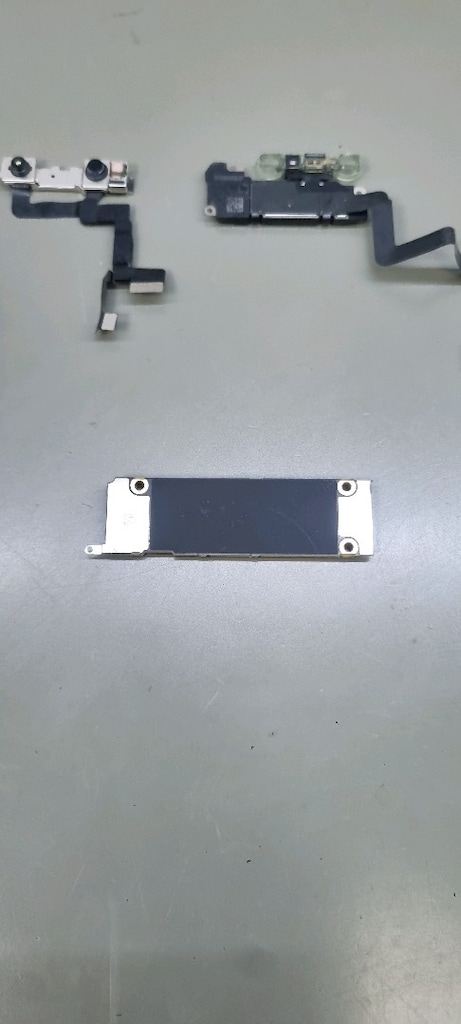 Iphone 11 128 Gb Tr Anakart ve Face ID Takımı. İcloud çıkışı yapıldı t - 4