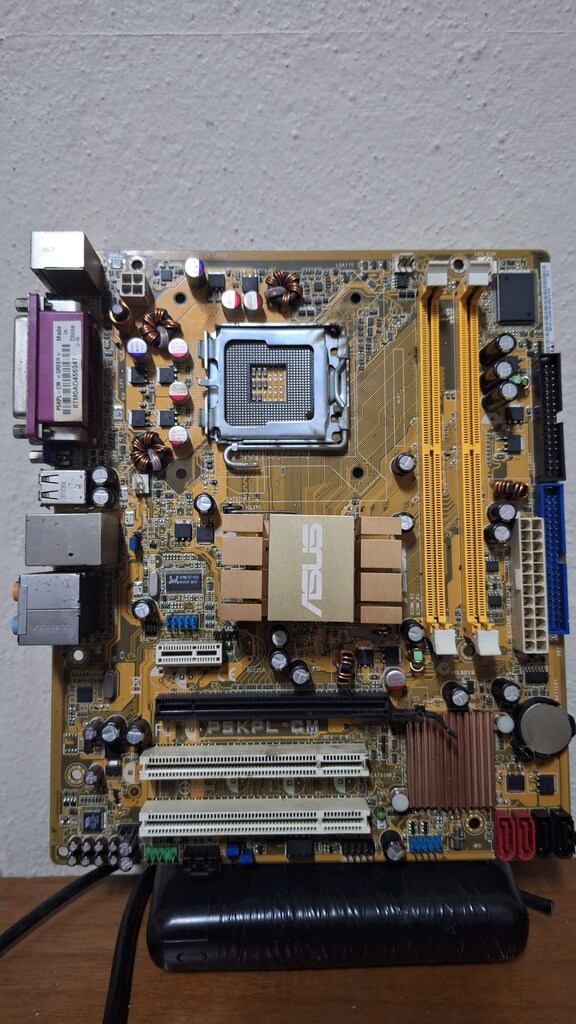 ASUS P5KPL-CM Anakart - 2