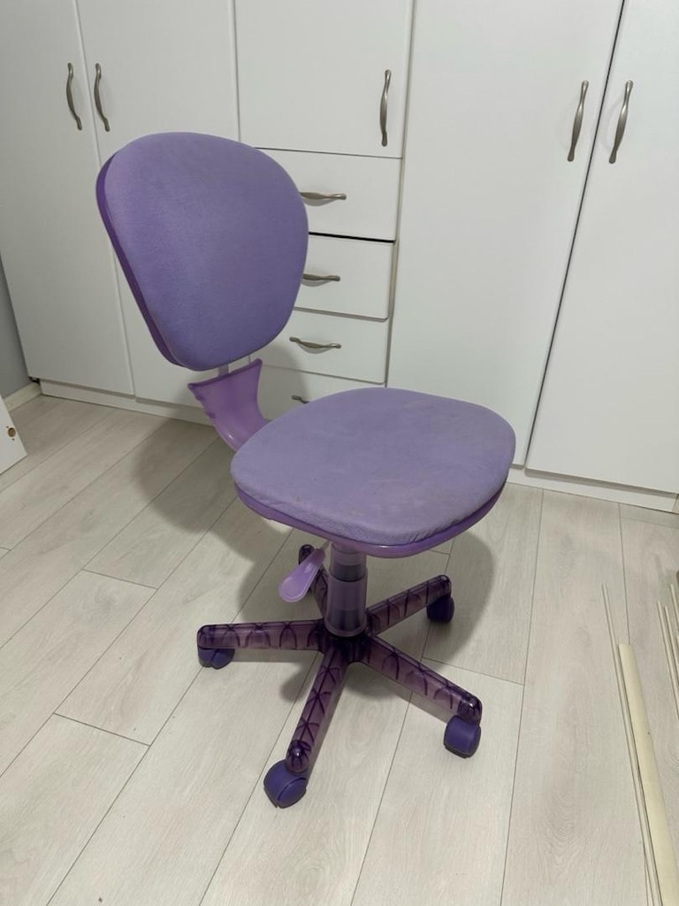 Tekerlekli ve Dönen Çalışma Ofis Sandalyesi
