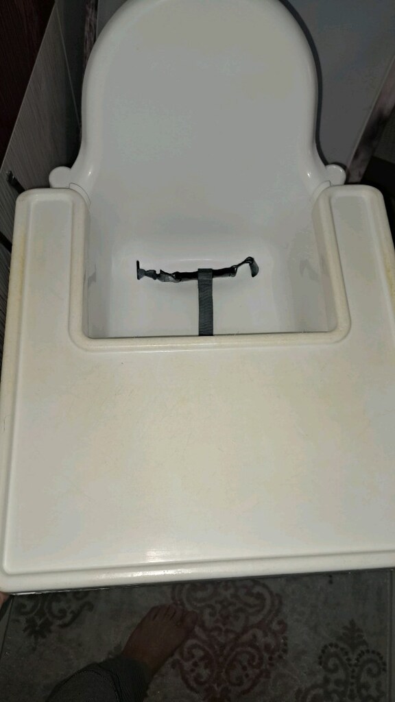 bebek masasi çocuk yemek masasi ve tuavelet oturmaligi 2 si birlikte - 2