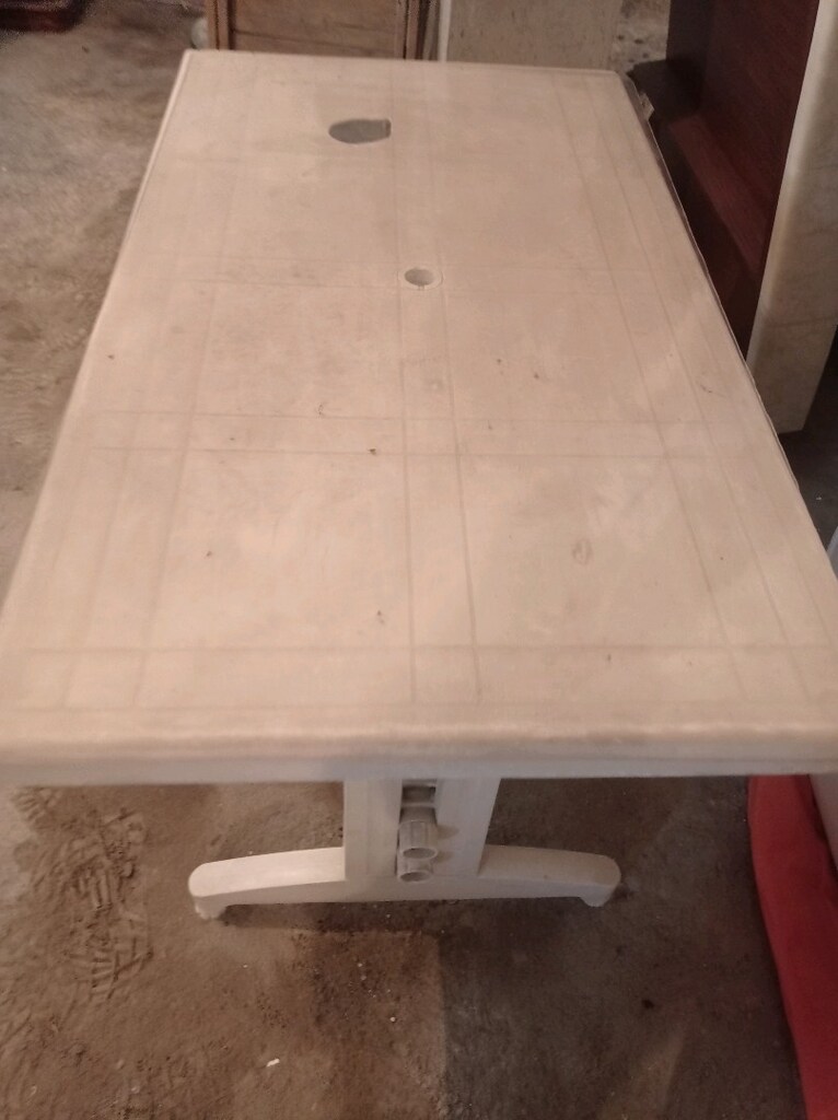 ister balkon ister mutfak ustde ufak kırık var - 3