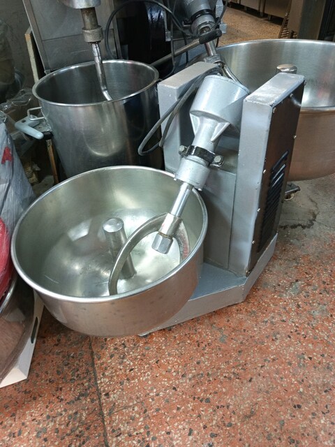 hamur yoğurma 20 kg 380w