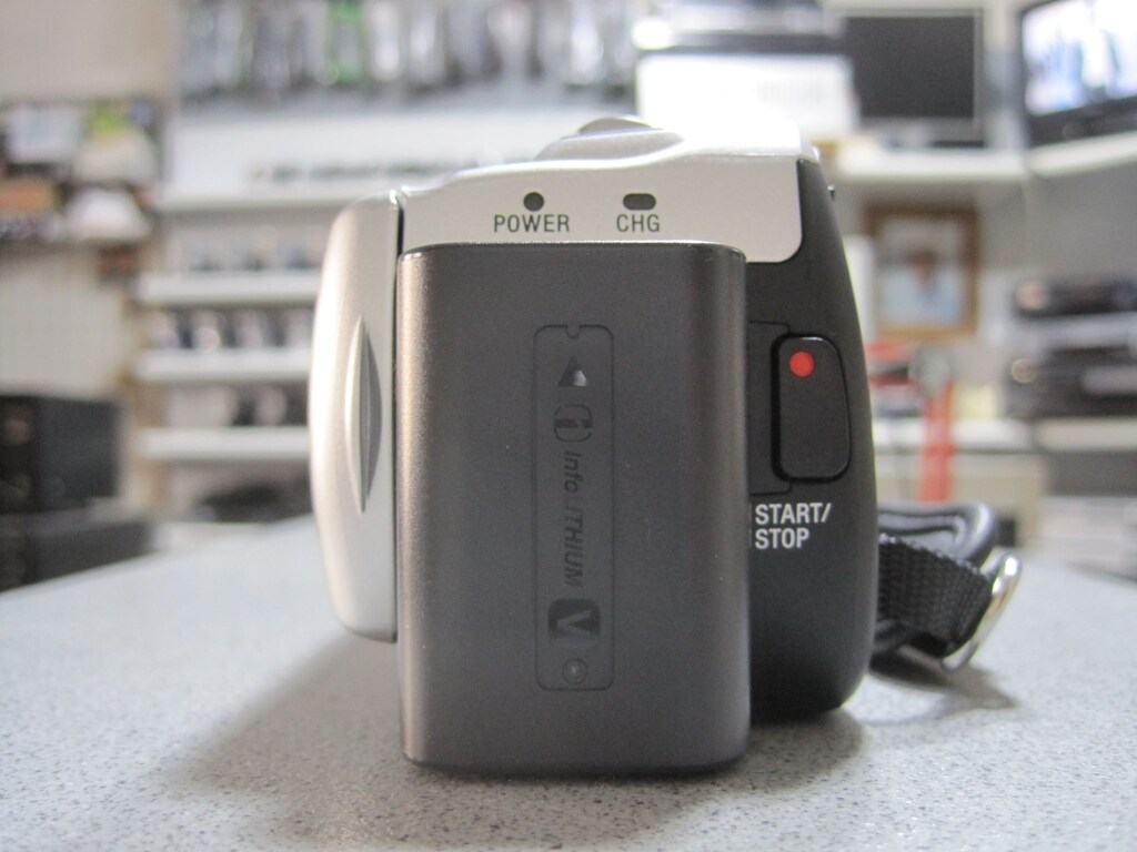 SONY DCR-SR21 SD HAFIZA KARTLI KAMERA SIFIR KUTUSUNDA - 4