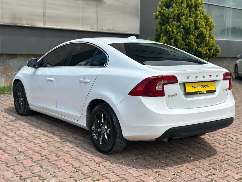 PREMİUM AİLE ARACI VOLVO S60 OTOMATİK DİZEL - 10