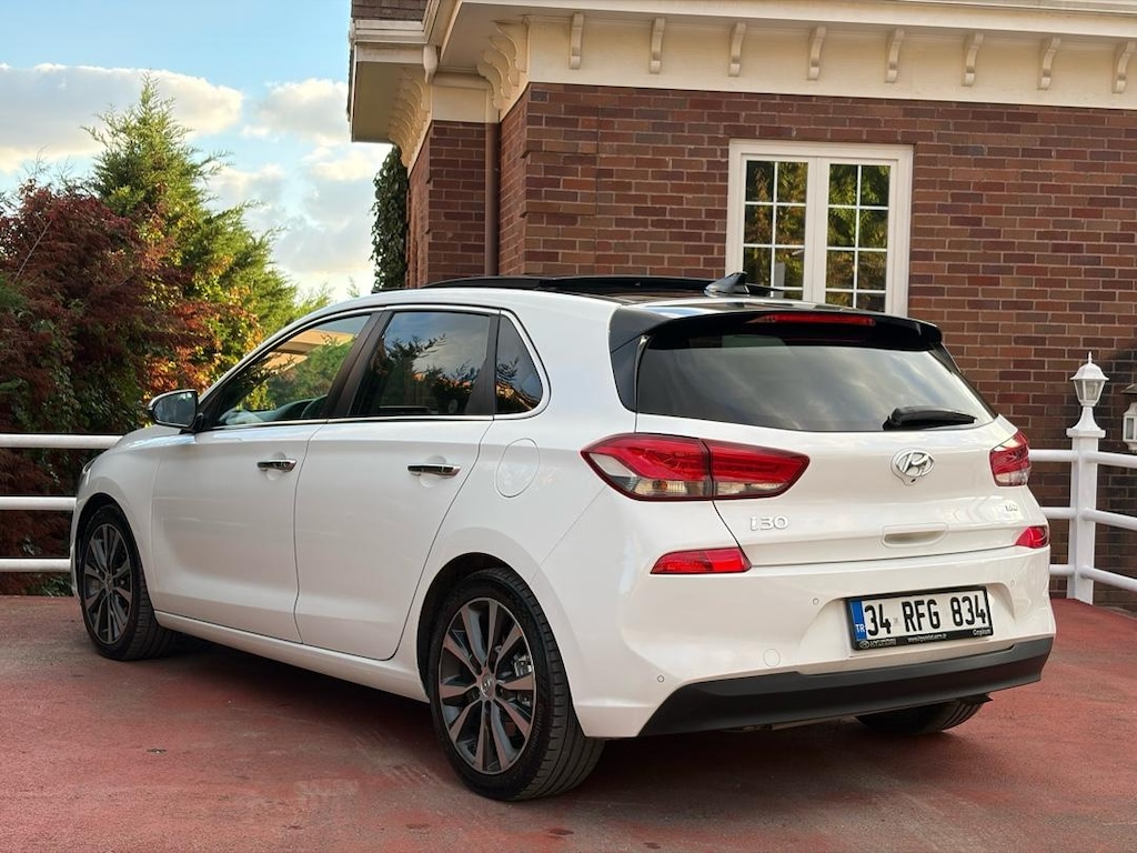 2018 Hundai i30 1.6 CRDI ELİTE PLUS OTOMATİK VİTES CAM TAVAN - 4