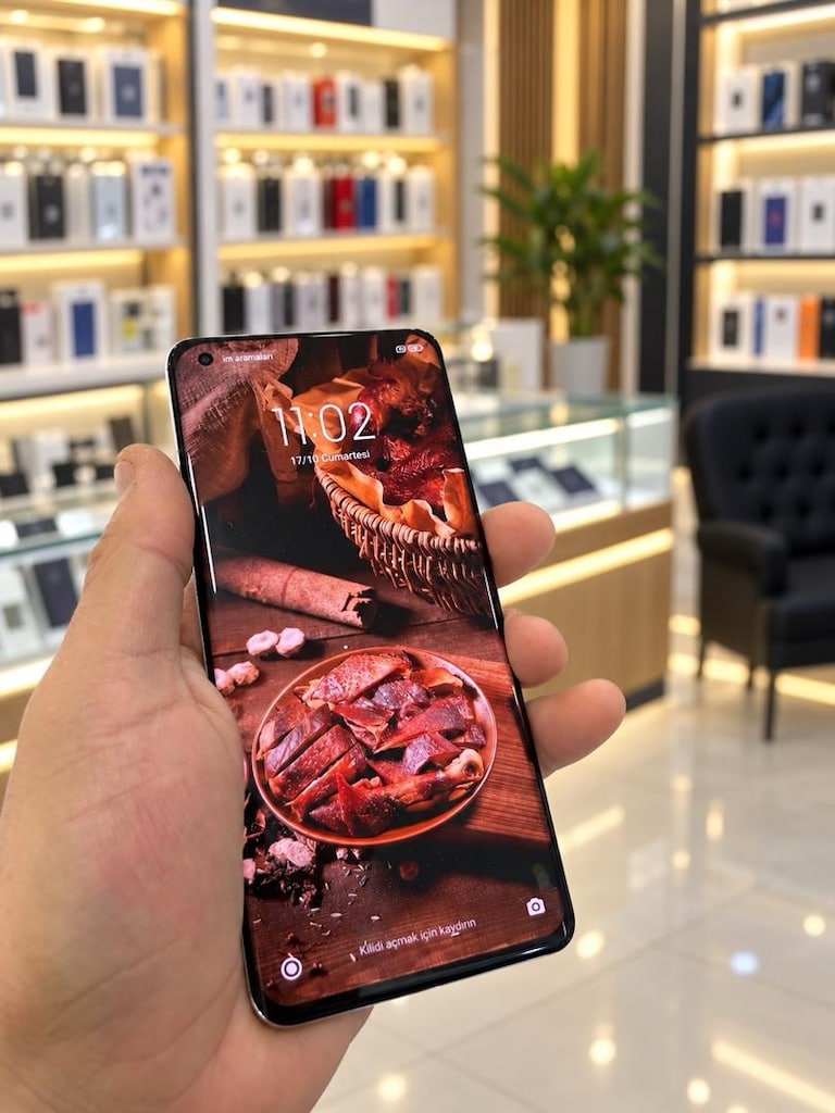 XIAOMI 11 ULTRA 25612+12 GB KAYITLI ŞARJ KILIF İLE ARKA EKRAN ÇALIŞMIY - 3
