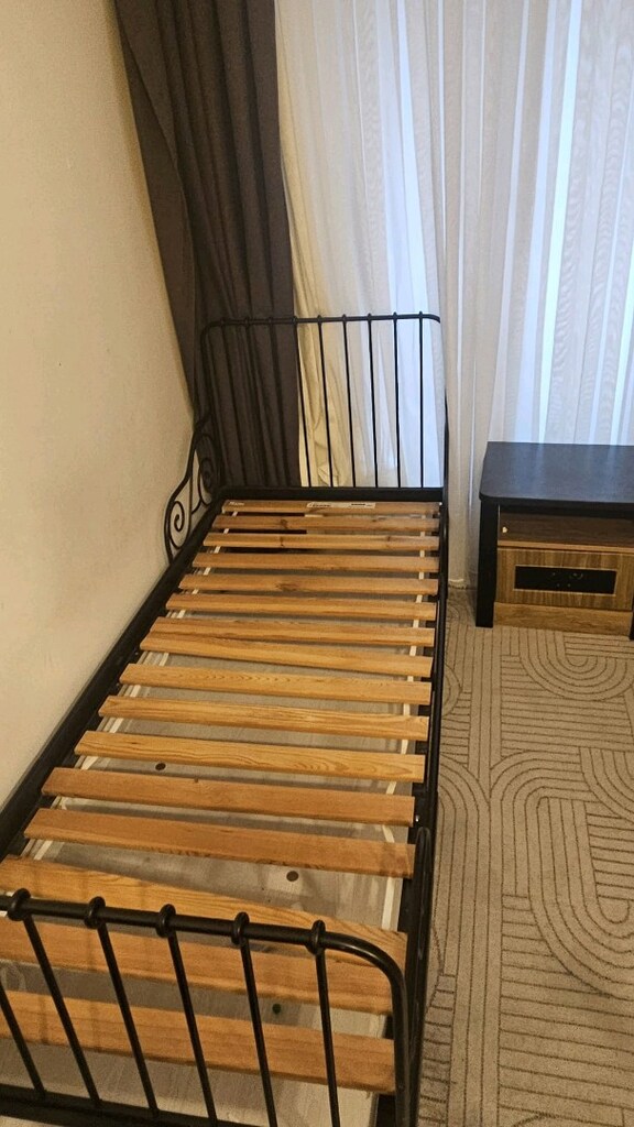 iki adet ikea uzayan karyola - 2