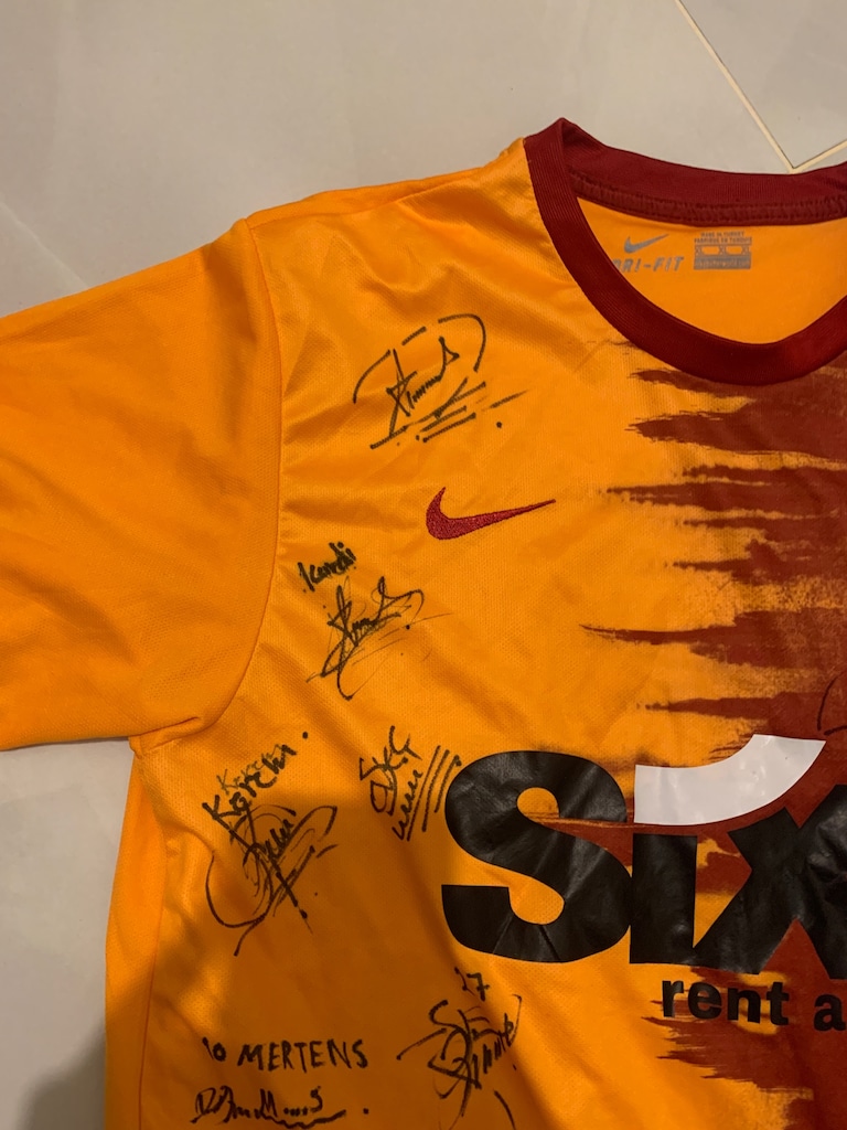 Galatasaray 2022/2023 dönemi 11 adet imzalı forma - 3