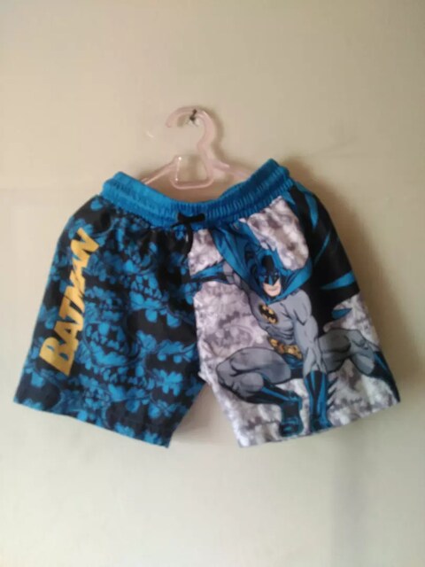Batman deniz şortu