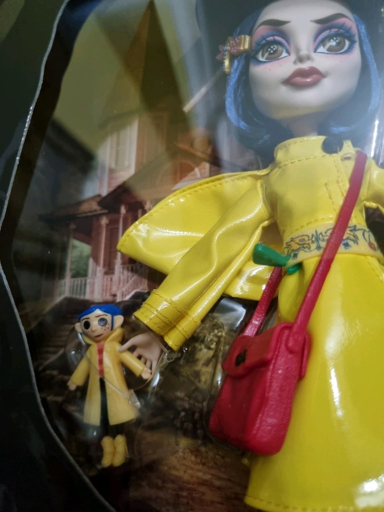 Monster High Skullector Coraline Mattel Kutulu Koleksiyon Bebek - 2