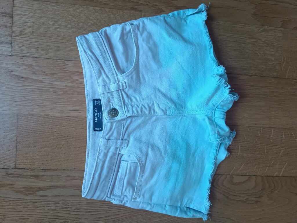 9 yaş,MANGO, Çocuk Jean şort yepyeni, Bikaç kez giyilmiştir — görsel 13/13