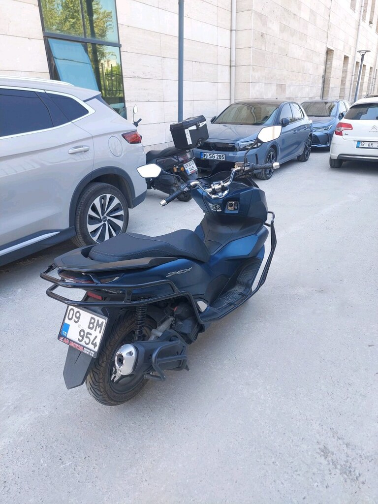 PCx 125 - 3