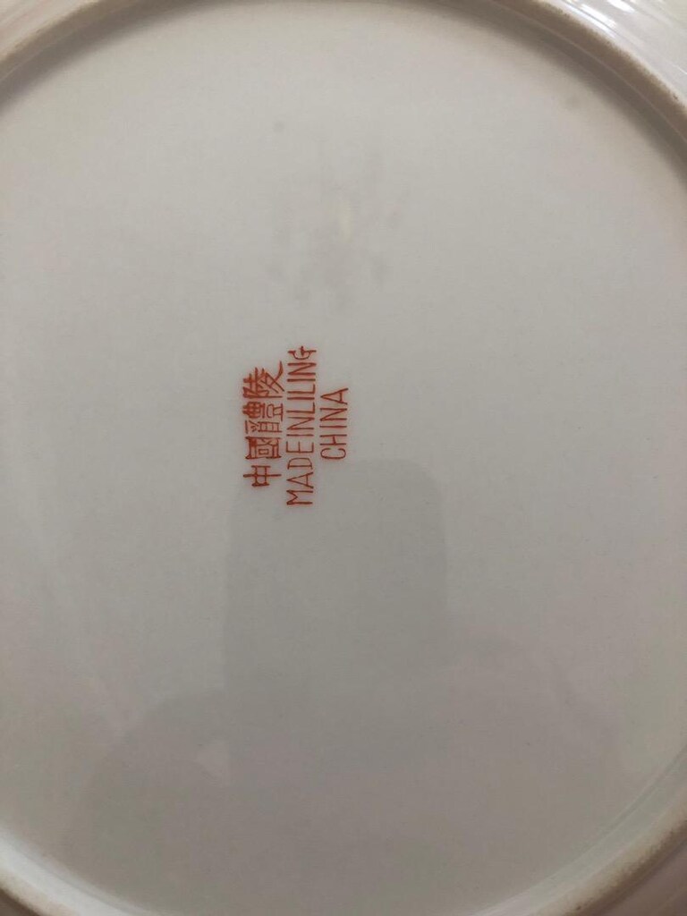 Toplam 11 adet TABAK—-28 cm çap düz tabak /25 cm kare tabak /25 cm çap - 7
